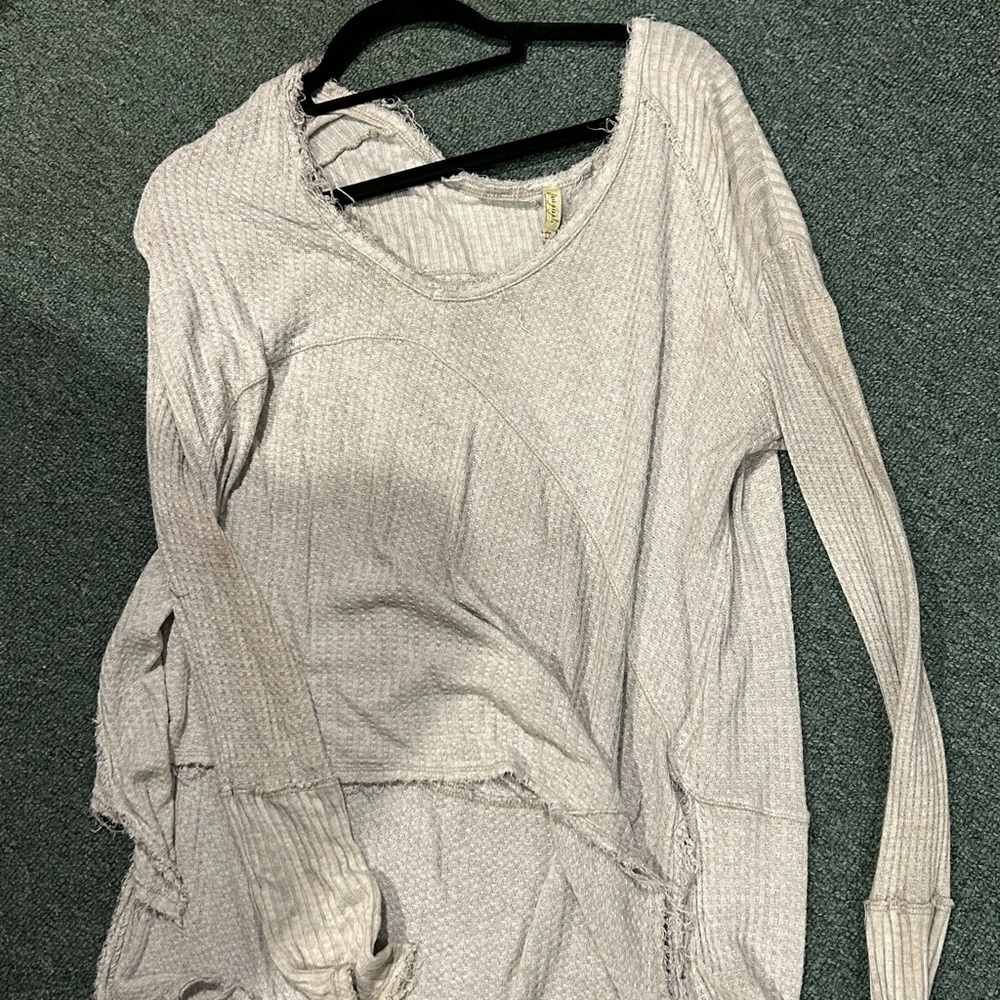 Grey longsleeve